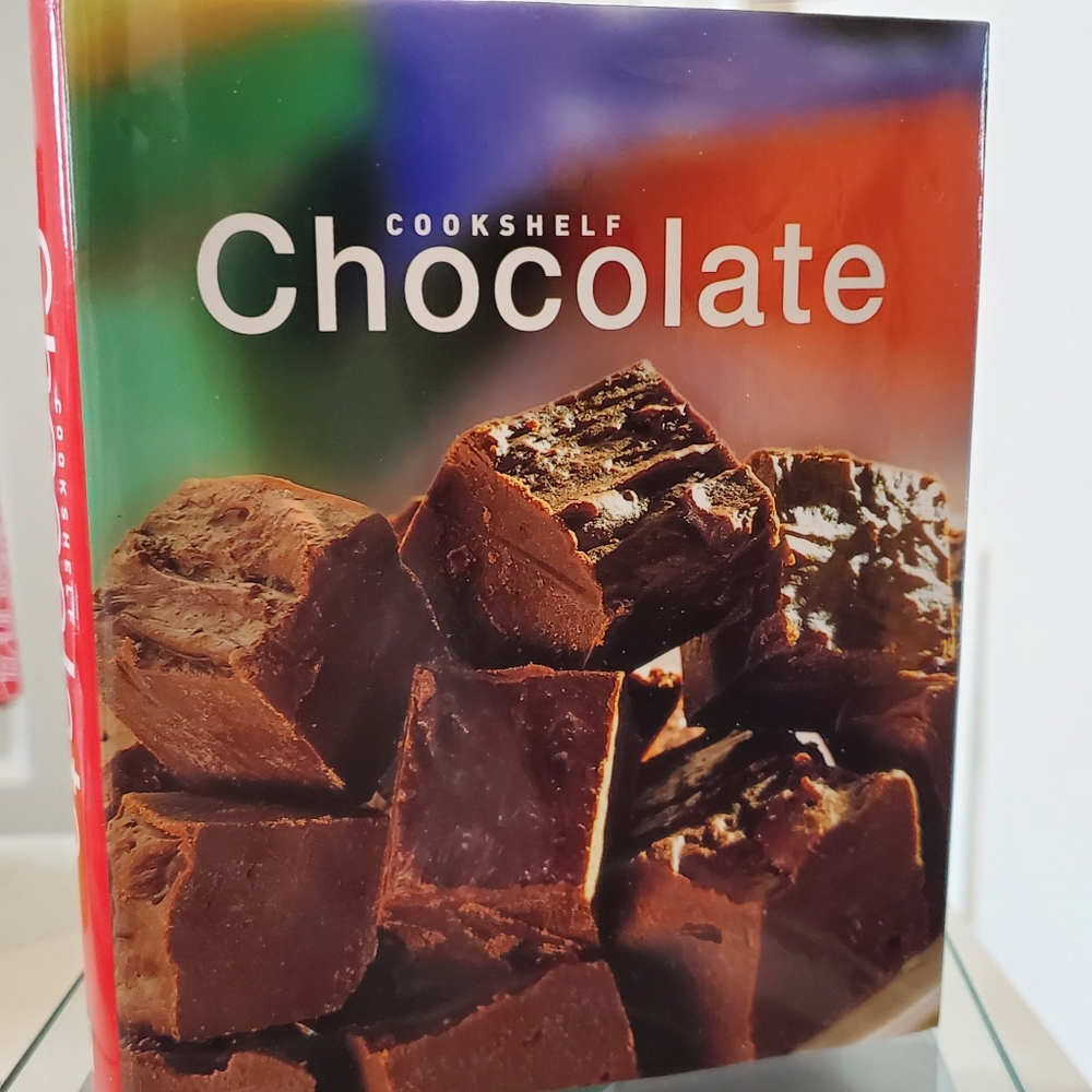 *free with any purchase* Cookshelf Chocolate Recipe Book